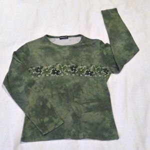 Next Generation Top size Med  Tie Dyed Floral CUTE